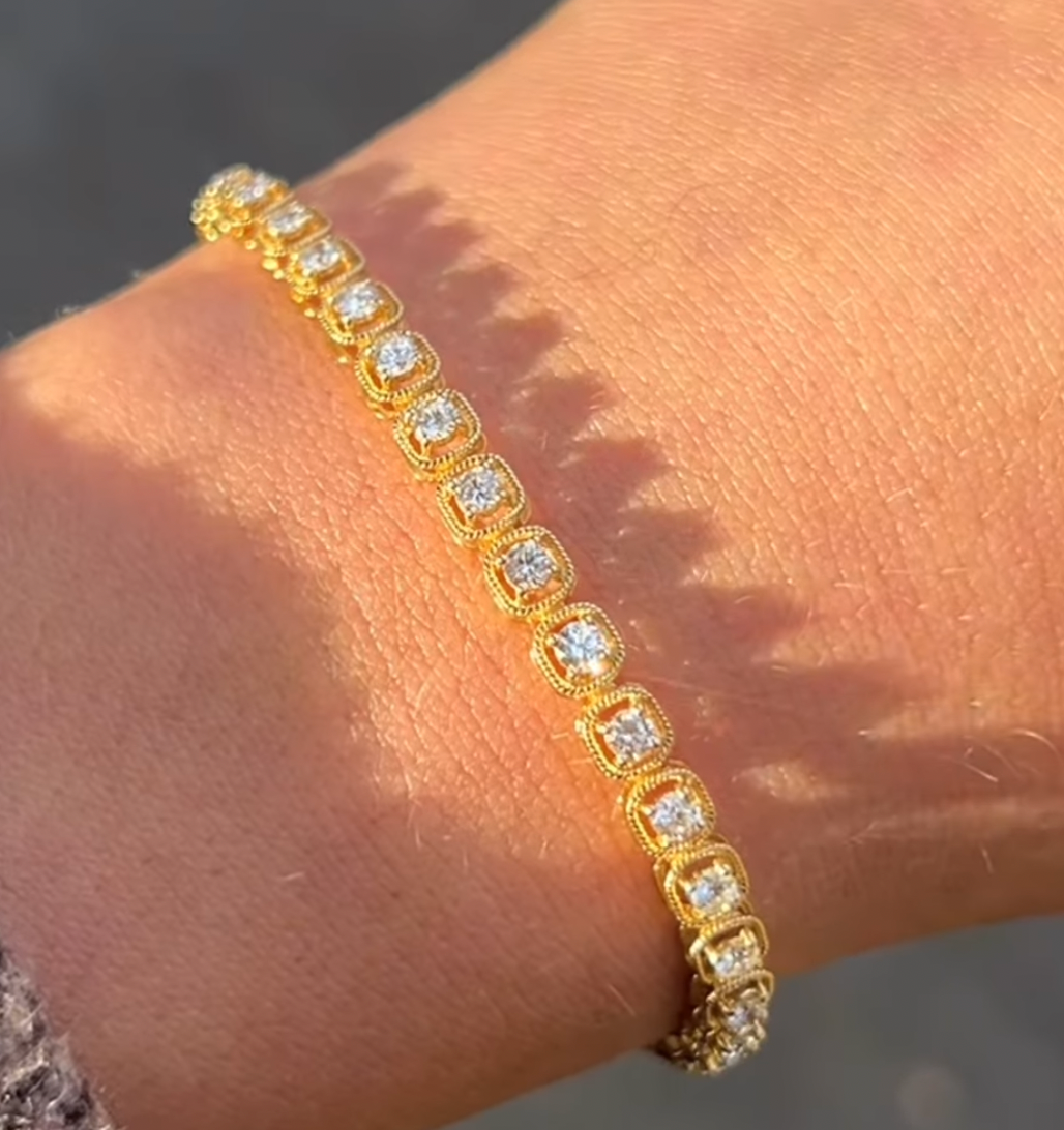 2.5ct Diamond Tennis Bracelet in 18K Yellow Gold