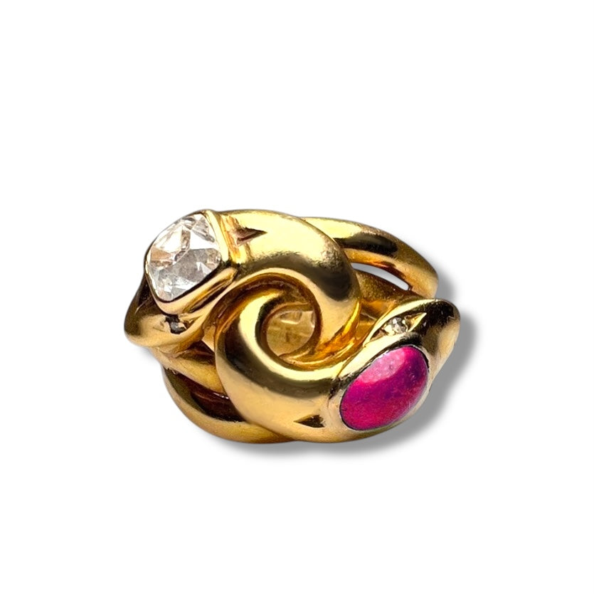 Exquisite 18kt Gold Snake Ring with Diamond & Customisable Gemstone Eyes