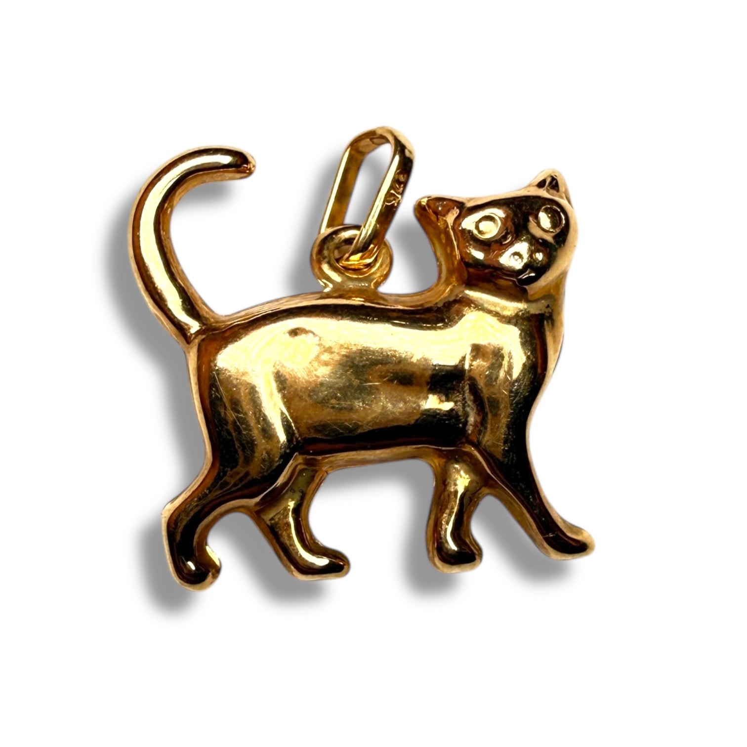 9K Yellow Gold Cat Pendant – 0.6g