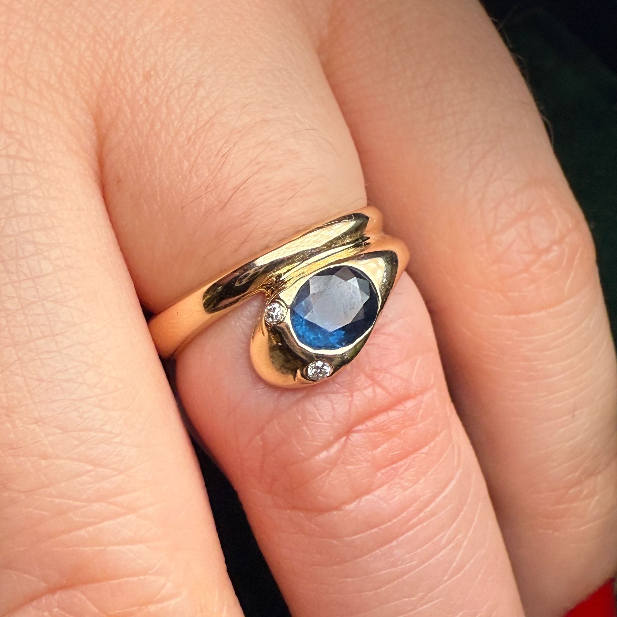 Sapphire snake ring
